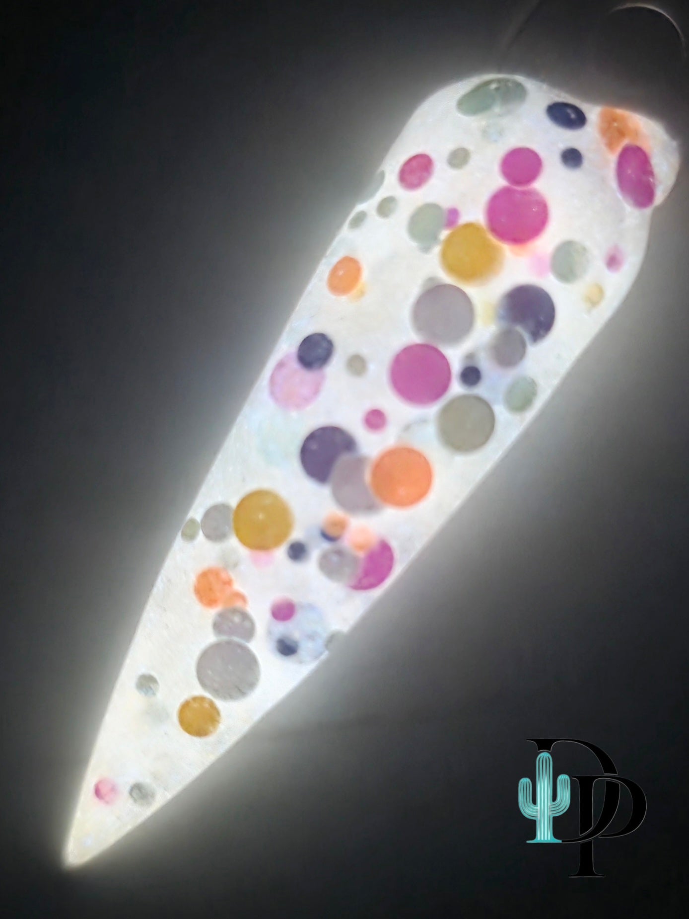 024 Glow Far