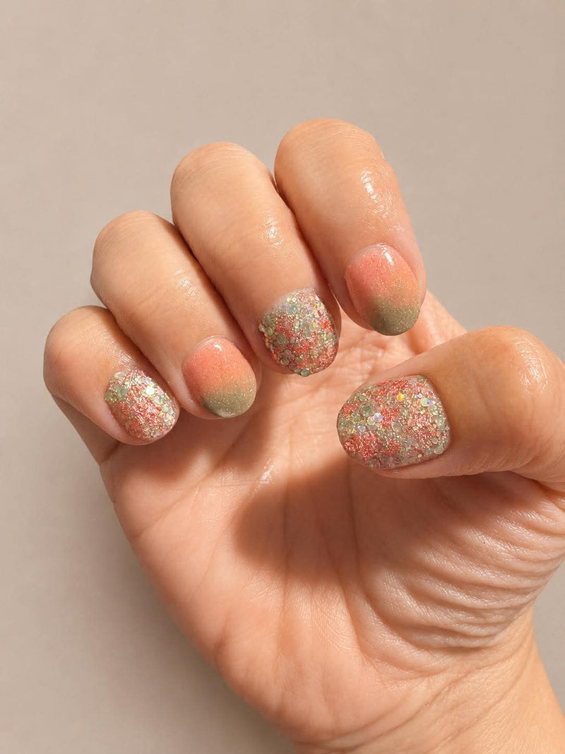 Nicollette & Leni's Manicure